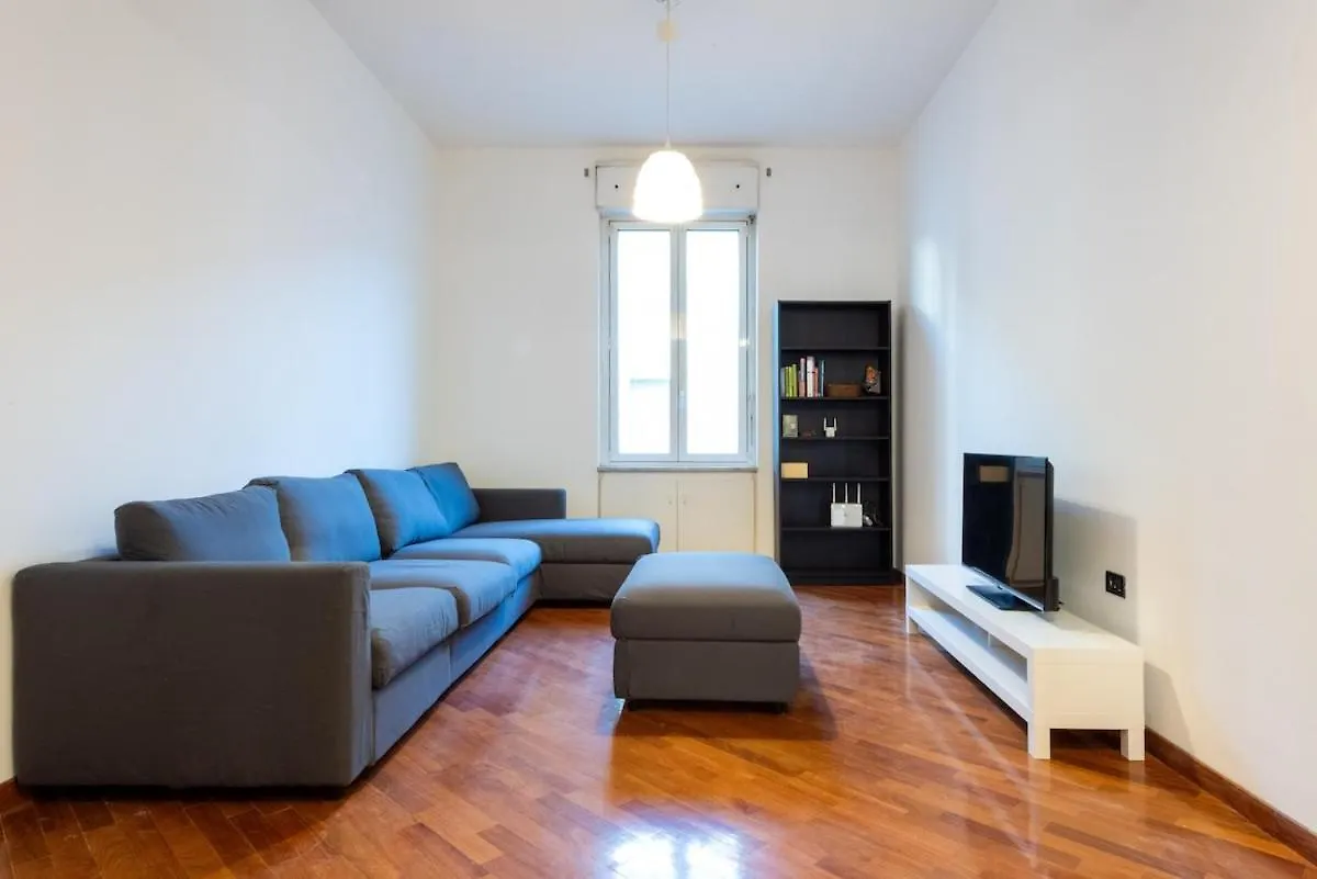 Stylish Brera Apartment Milan