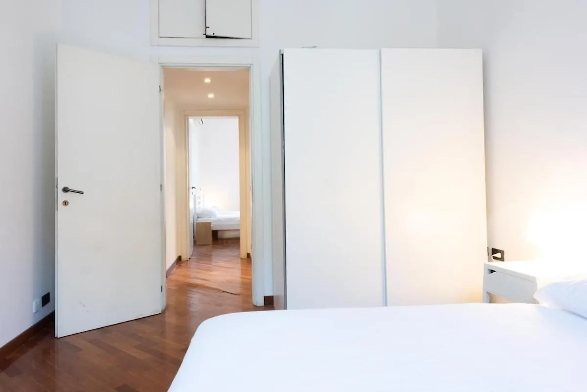 Stylish Brera Apartment Mediolan