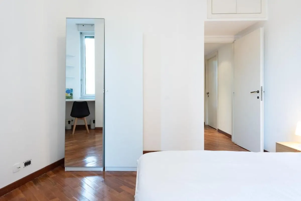 Stylish Brera Apartment Mediolan